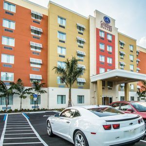 Comfort Suites Ft. Lauderdale Airport South & Crui - Dania Beach, FL, USA